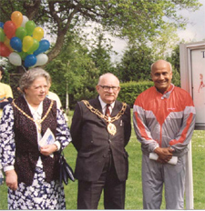 Sri Chinmoy at Peace Mile chinmoyraces